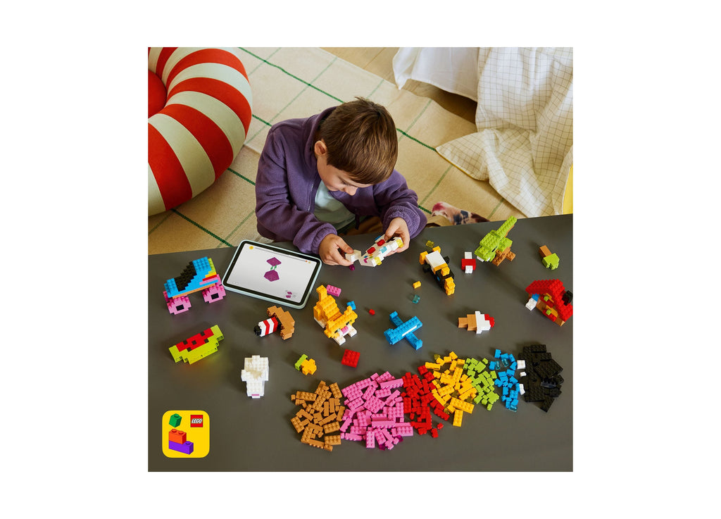 LEGO Classic Creative Colorful Bricks 820-Piece Building Set