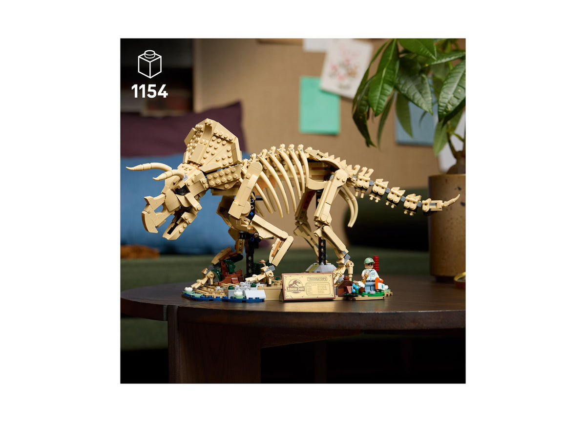 LEGO Jurassic World Dinosaur Fossils: Triceratops 1154-Piece Building Set