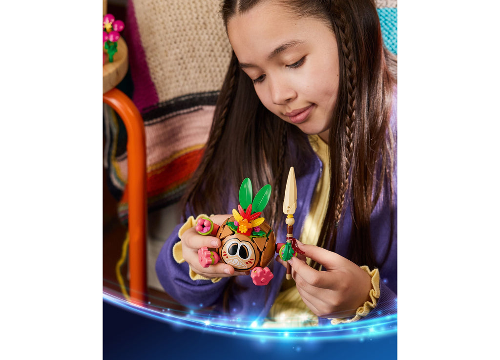 LEGO Disney Moana Kakamora Posable 407-Piece Building Set