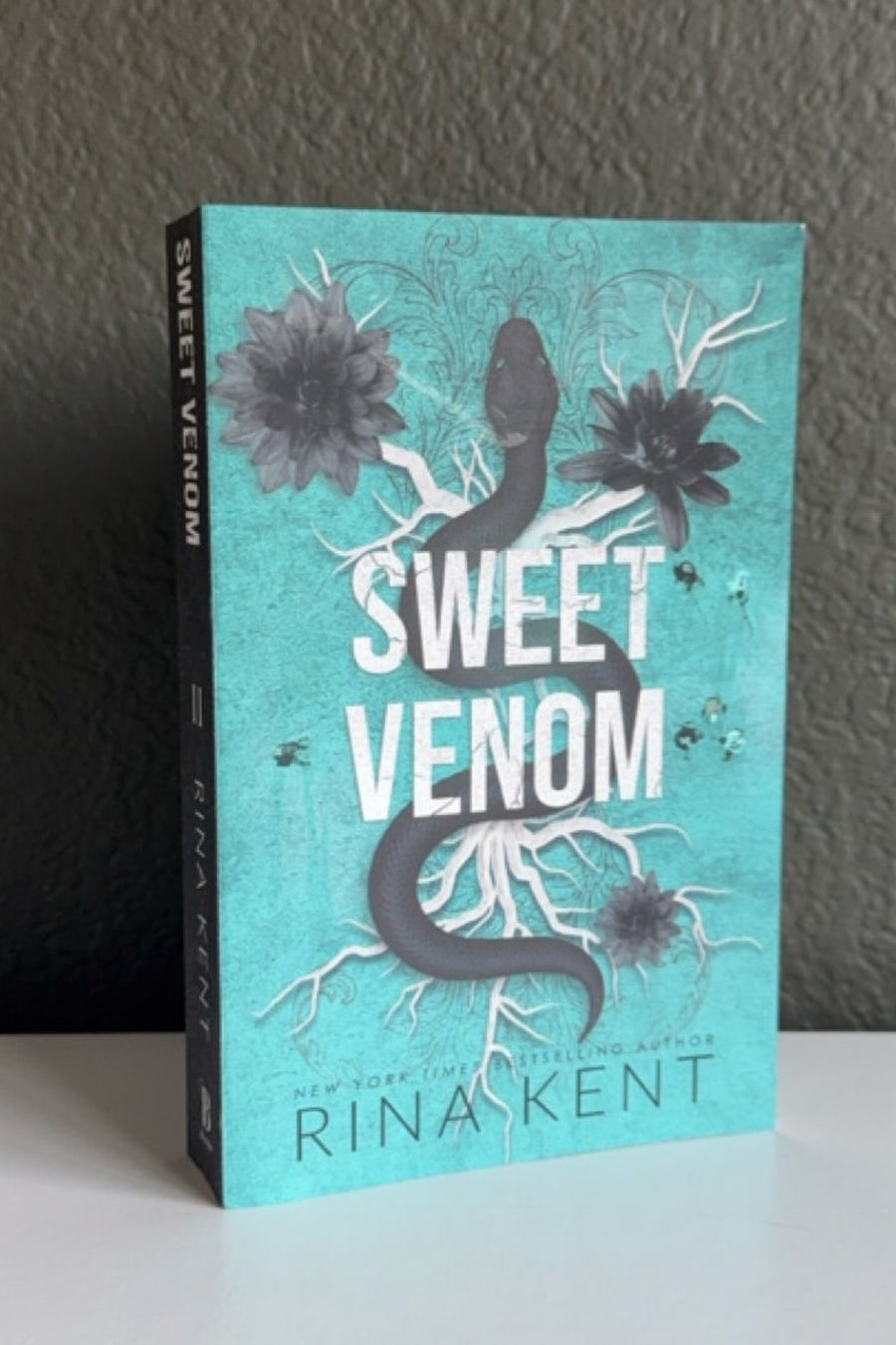 Sweet Venom — Paperback · Very Good