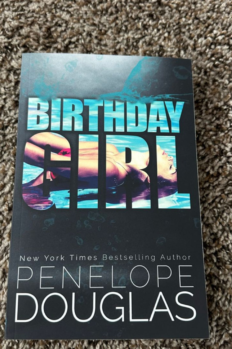 Birthday Girl — Paperback · Like New