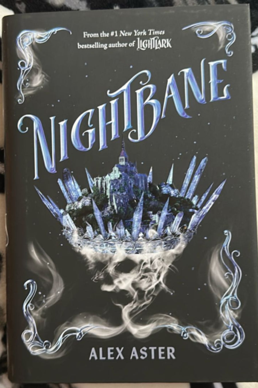 Nightbane (the Lightlark Saga Book 2) — Hardcover · New